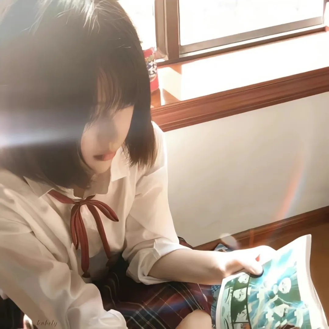 狐狸躲进洞